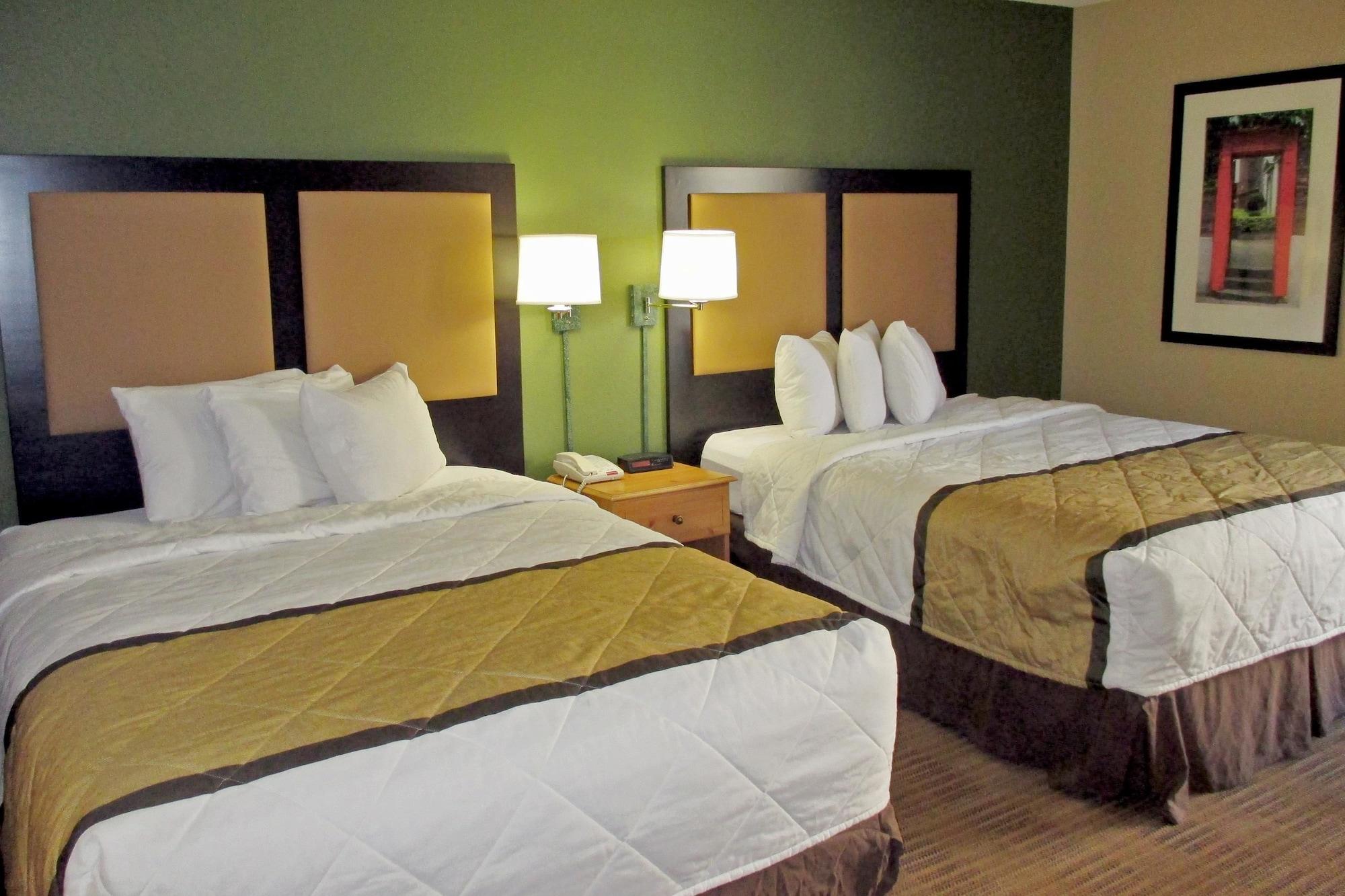 Extended America - Milwaukee - 2* Brookfield